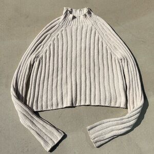 American Eagle Outfitters Off-White Ribbed Turtleneck Sweater Size M